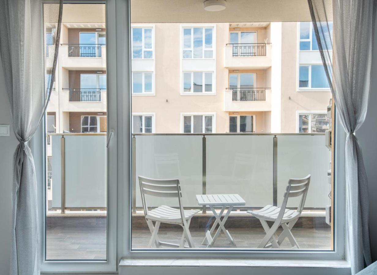 Lovely 1Bed Apartment For 4 Guests & Free Parking プロヴディフ エクステリア 写真