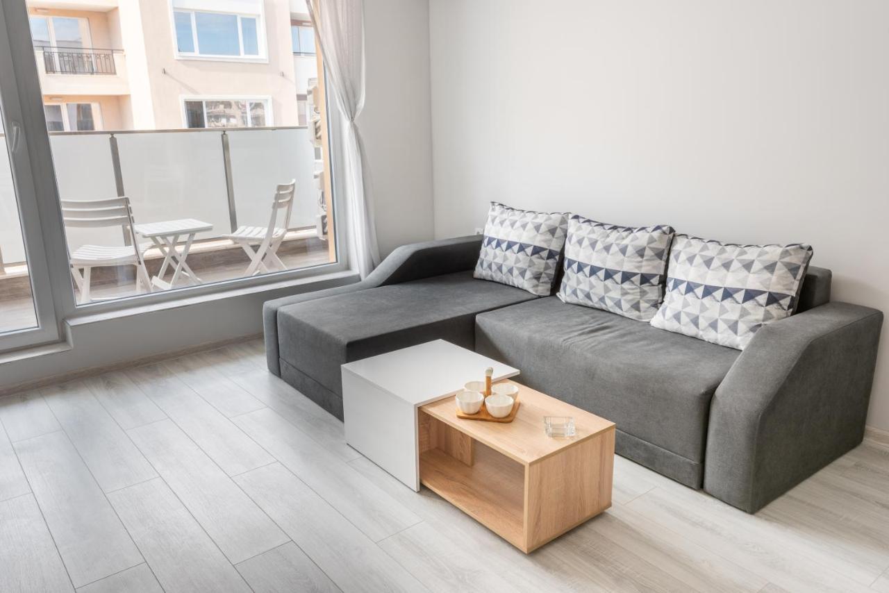 Lovely 1Bed Apartment For 4 Guests & Free Parking プロヴディフ エクステリア 写真