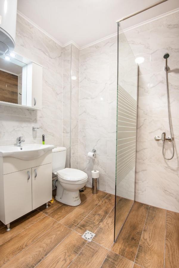 Lovely 1Bed Apartment For 4 Guests & Free Parking プロヴディフ エクステリア 写真